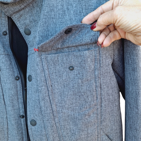 Levi's Strauss & Company, Grey Zip Snap  Trucker Utility Jacket, Men Size Small - Picture 9 of 16